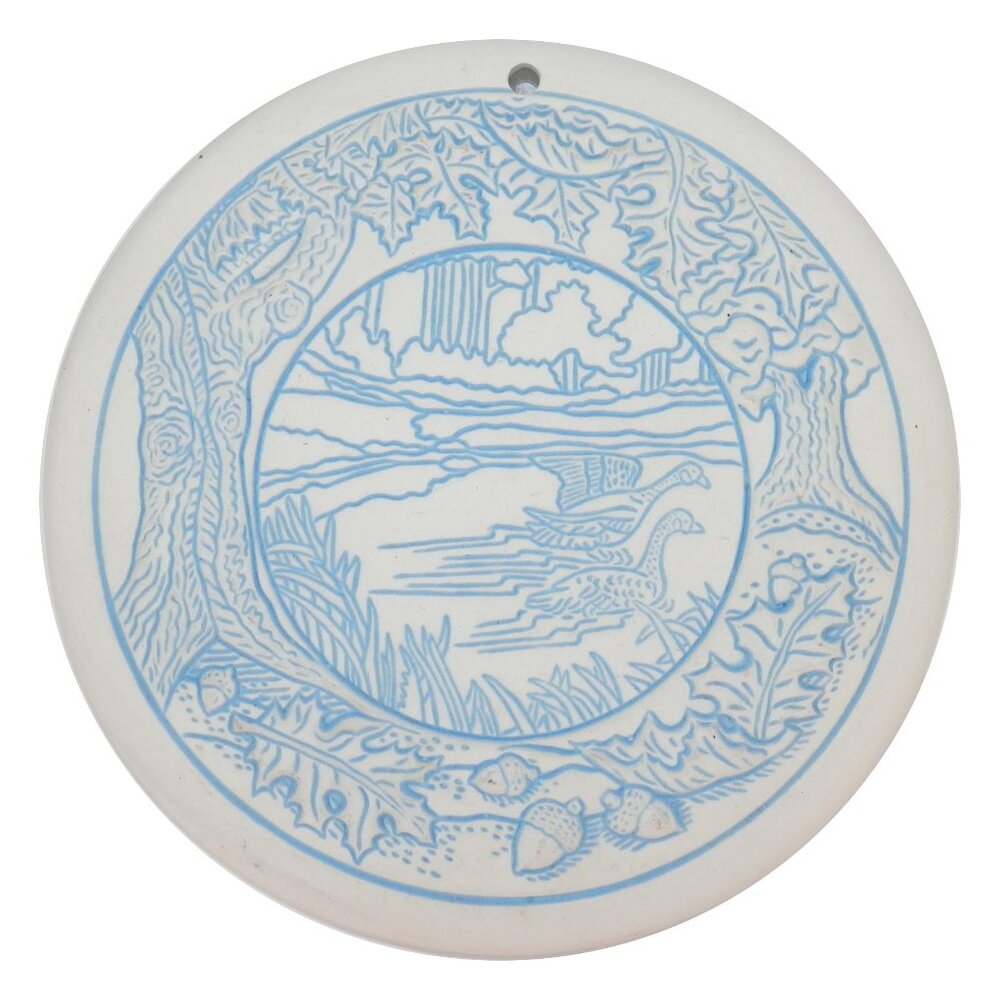 Vtg 1993 Lyn Wick USA Bread Warmer Stone Trivet Geese Lake Scene Forest Blue 6"